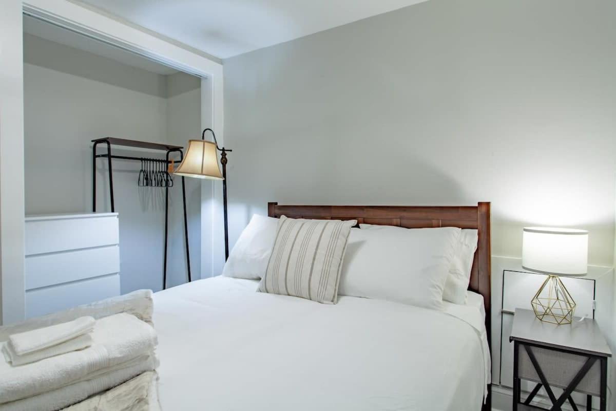 Appartamento 2-Br Petworth Pad Walk To Metro Subway Washington Esterno foto